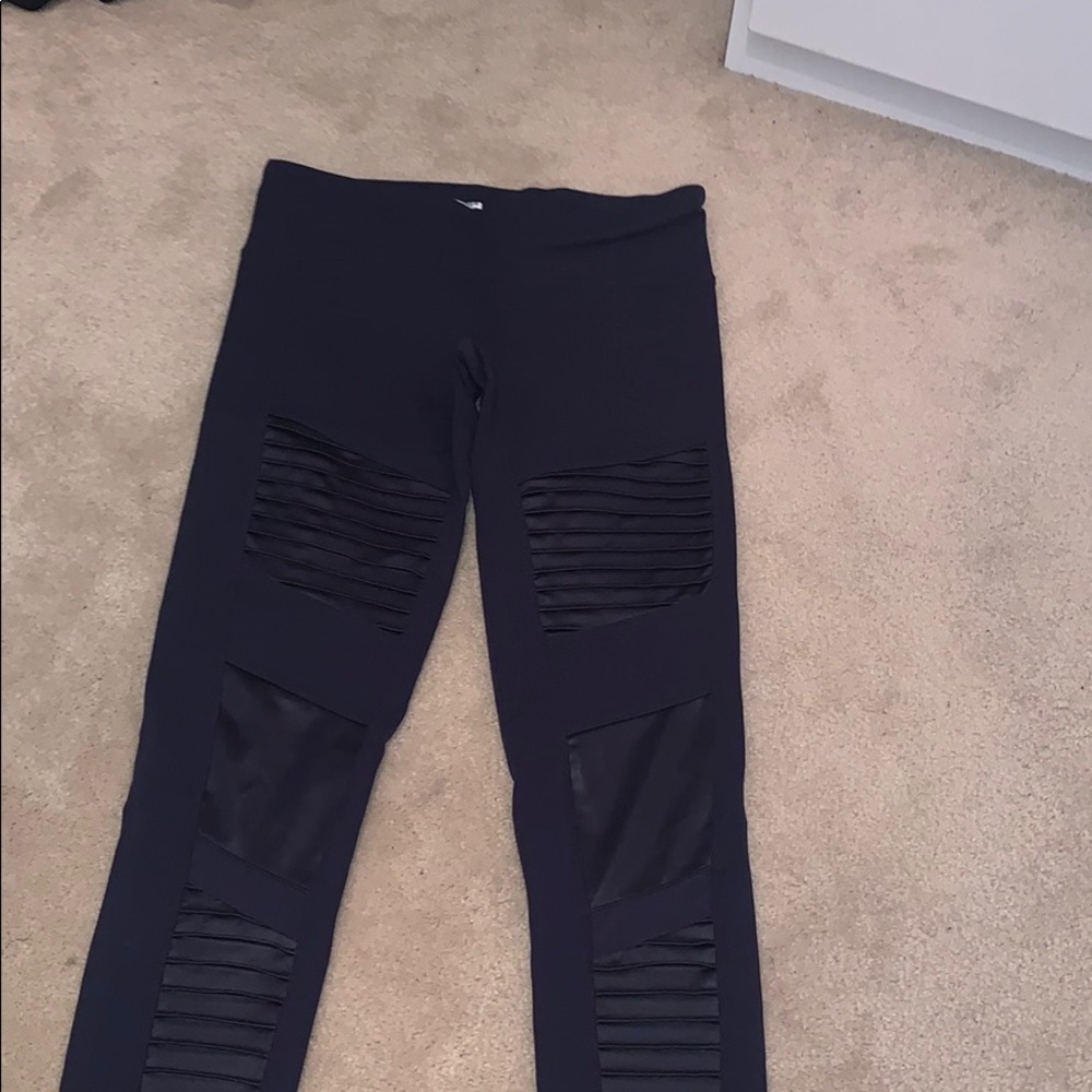 Alo Yoga leggings ankle length